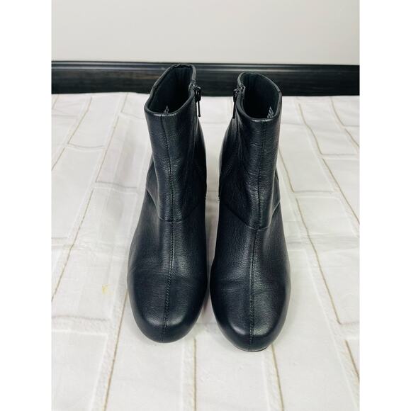 Clarks leather black block heel ankle booties sz 7.5M - Picture 2 of 9